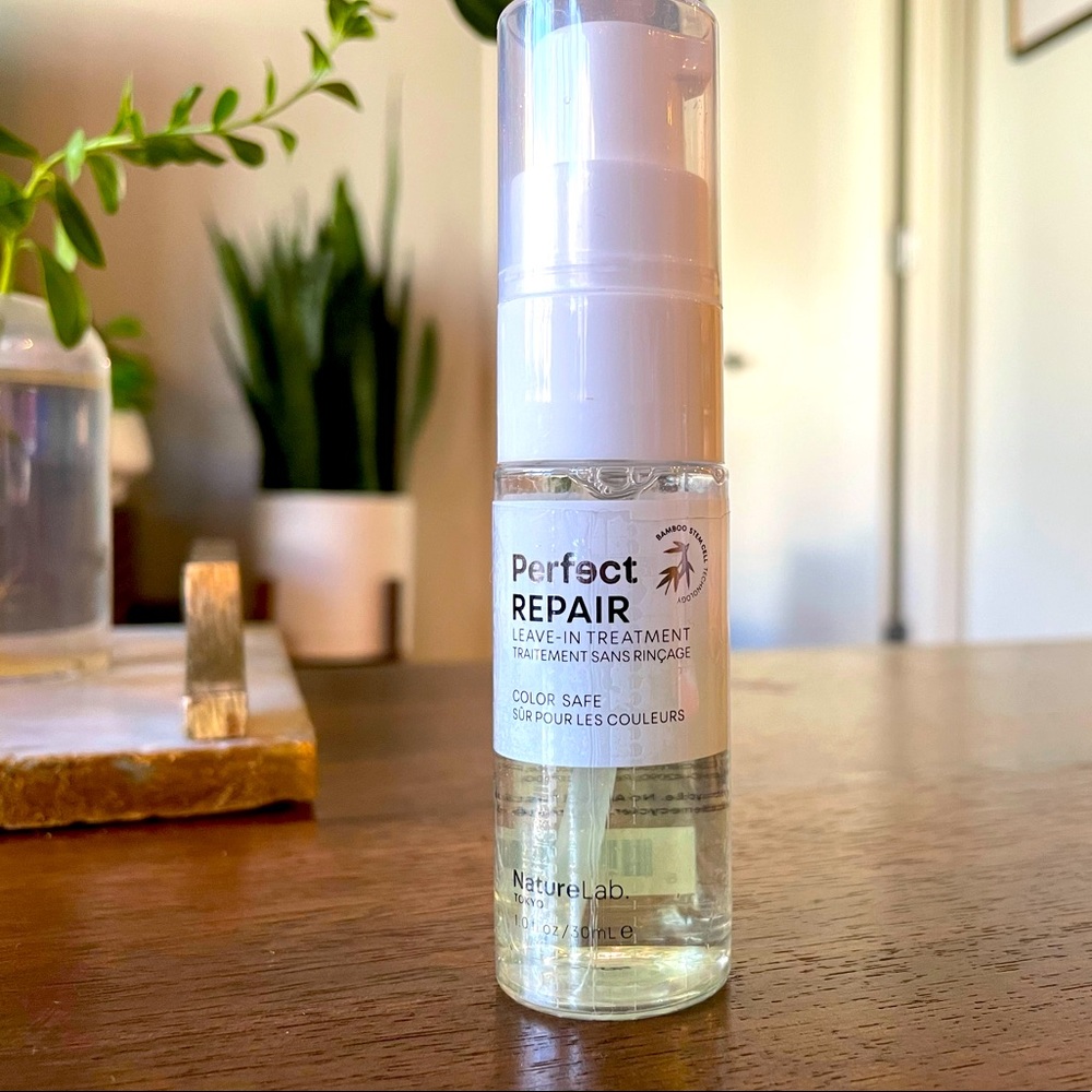 NatureLab Perfect Repair Leave-In Hair Treatment Deluxe Sample- Color Safe 1 oz